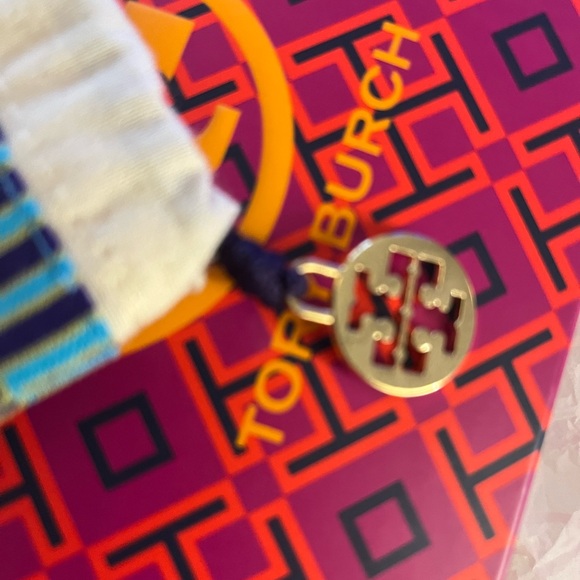 Size 8 amazing condition Tory Burch mules. - Picture 4 of 6